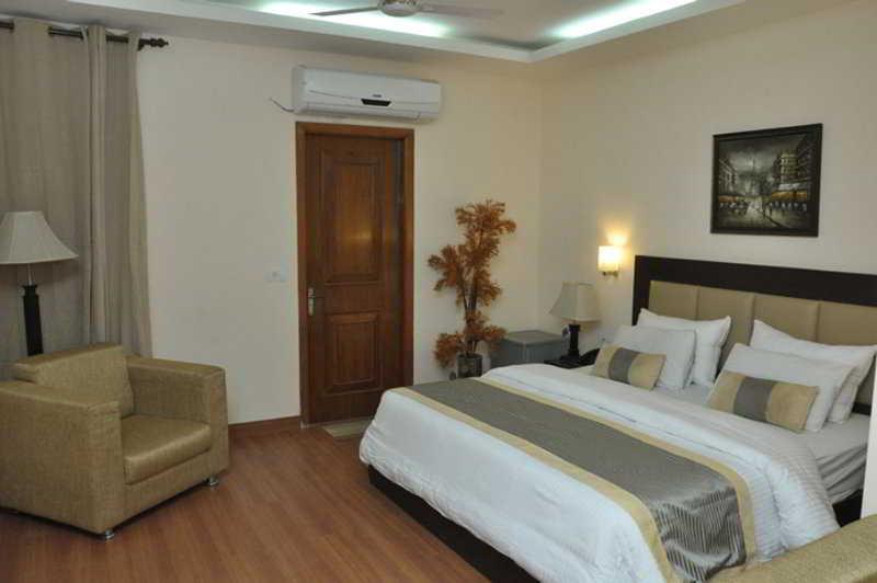 Hotel Fairmint Global Nueva Delhi Exterior foto