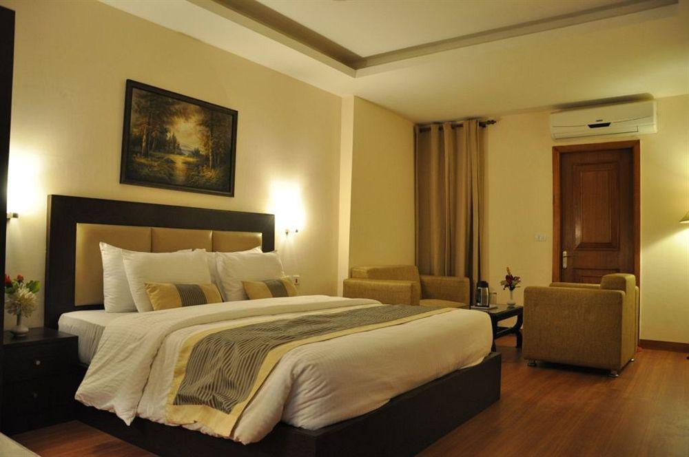 Hotel Fairmint Global Nueva Delhi Exterior foto